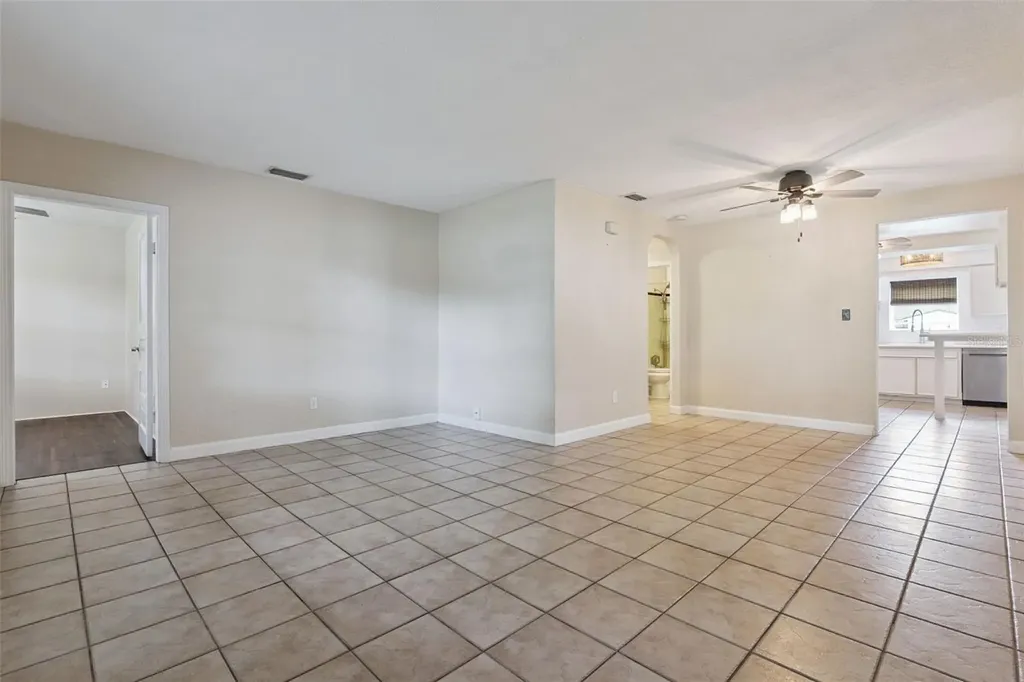 3365 Pelham Road Orlando FL 32803