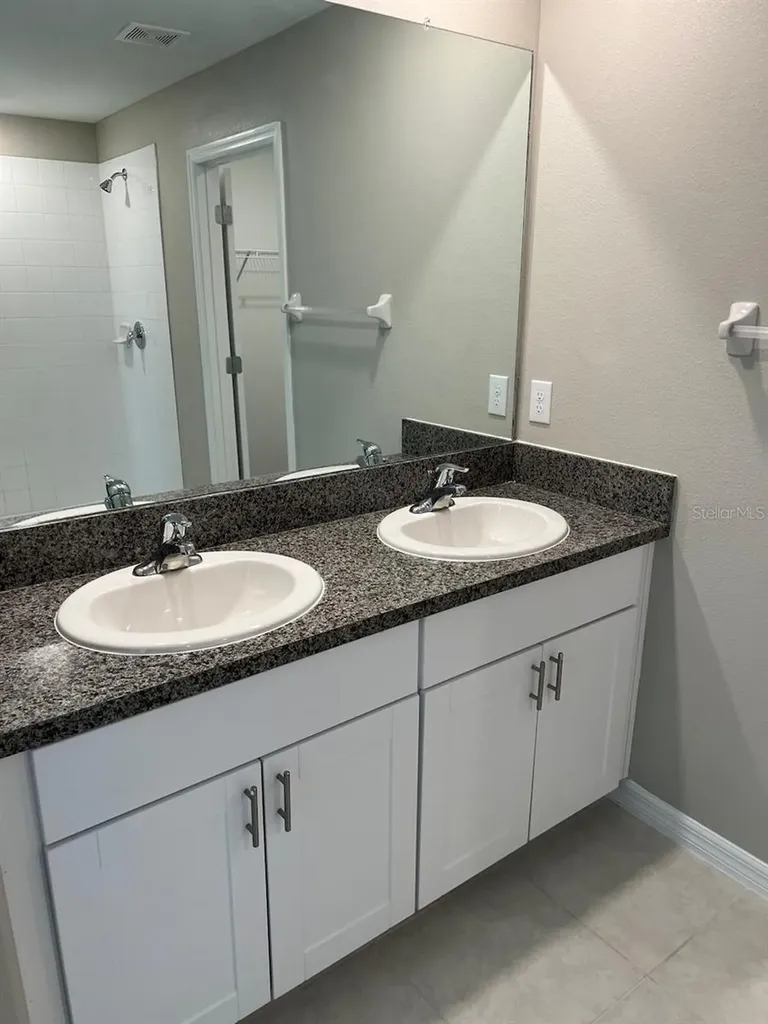 580 Royal Empress Drive Ruskin FL 33570