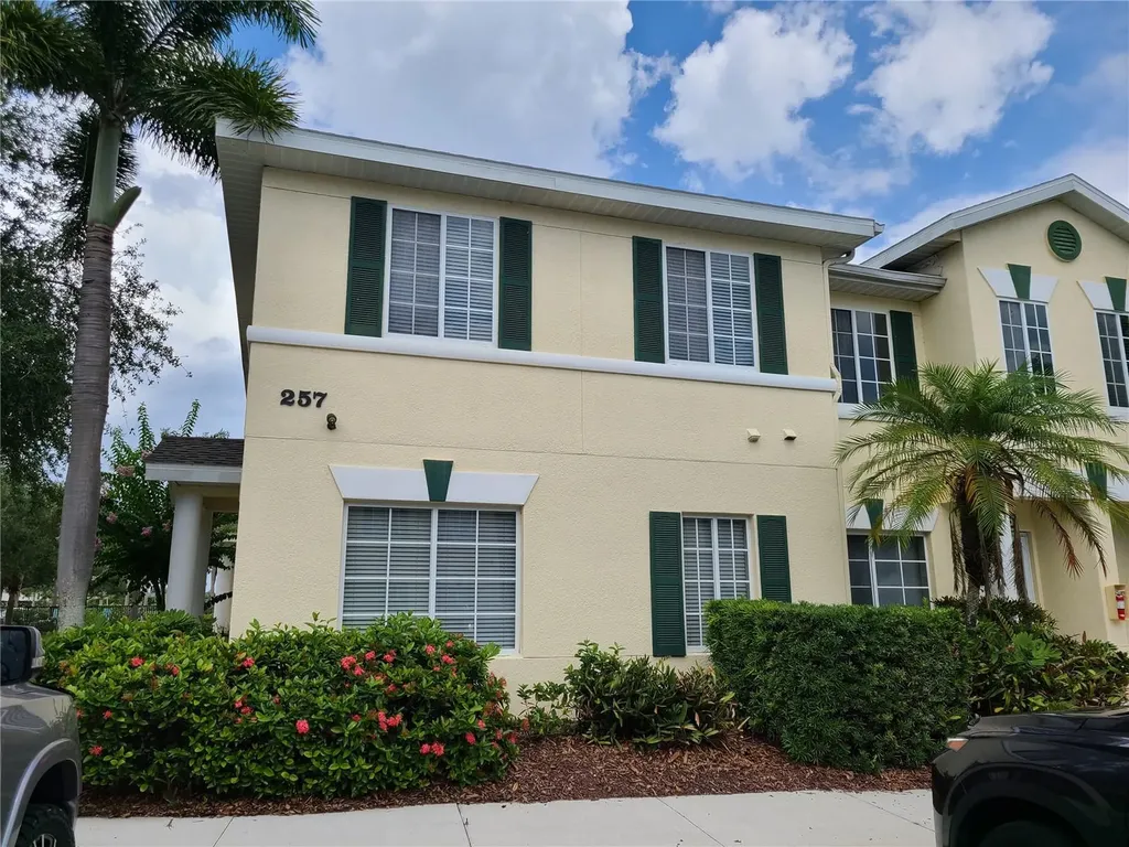 257 Cape Harbour Loop Bradenton FL 34212