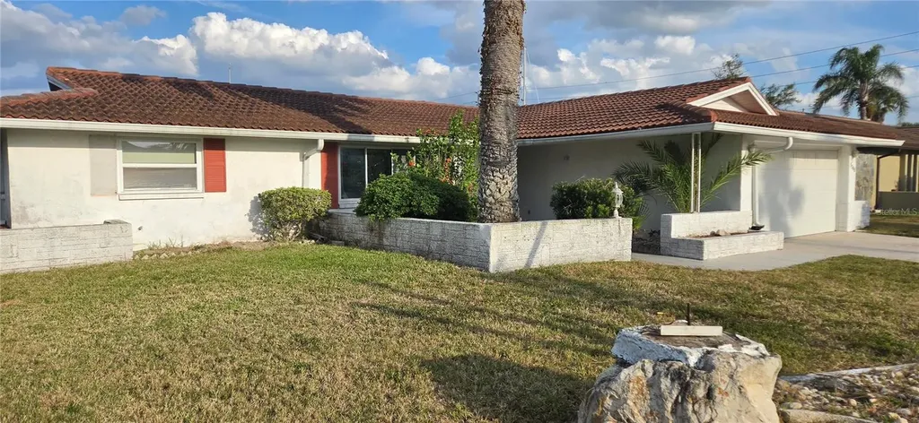 5308 Pilots Place New Port Richey FL 34652
