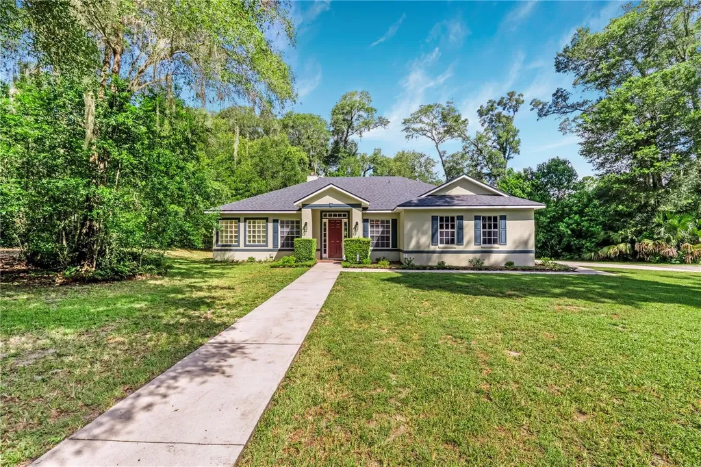 1085 Taylor Road E Deland FL 32724