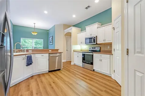 1085 Taylor Road E Deland FL 32724