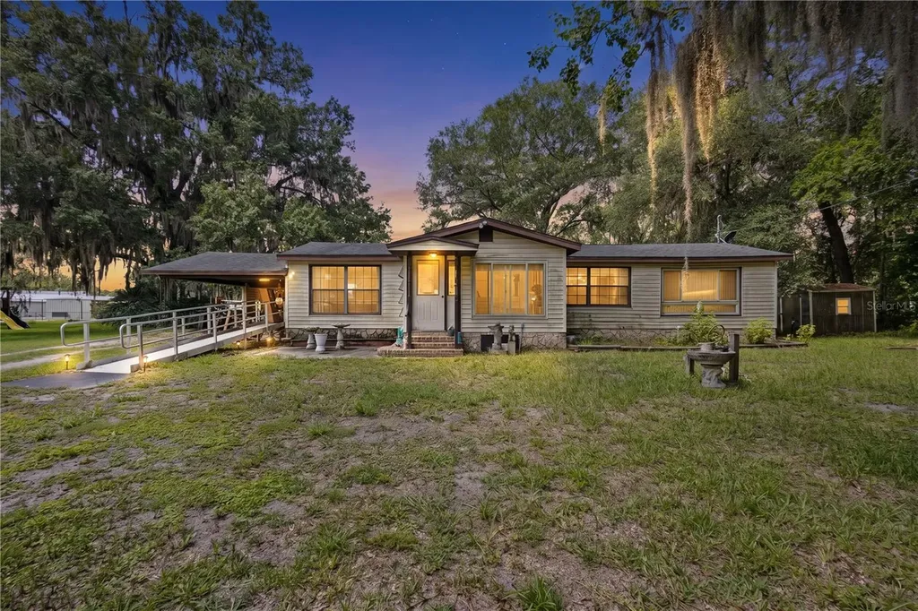 604 W Market Road Starke FL 32091