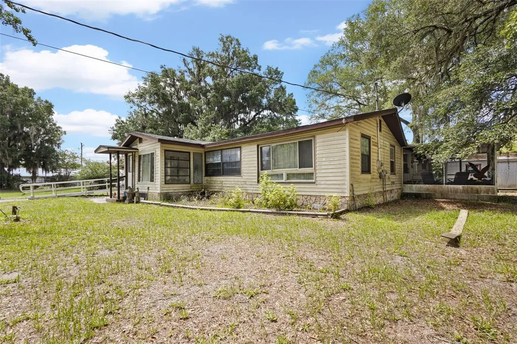 604 W Market Road Starke FL 32091