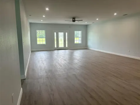 122 SW Scott Place Lake City FL 32024