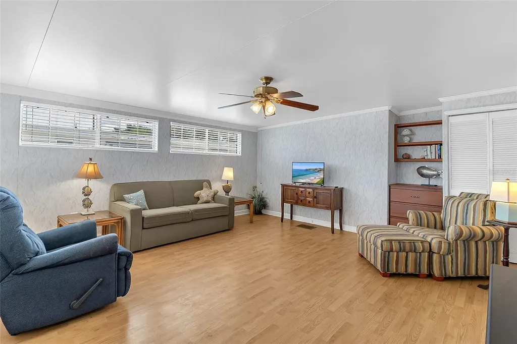 300 Sky Crest Loop Davenport FL 33837