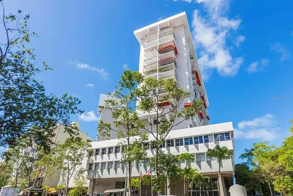 1607 Cobians Plaza, Ave Juan Ponce De León Santurce PR 00909