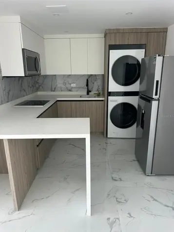 1607 Cobians Plaza, Ave Juan Ponce De León Santurce PR 00909