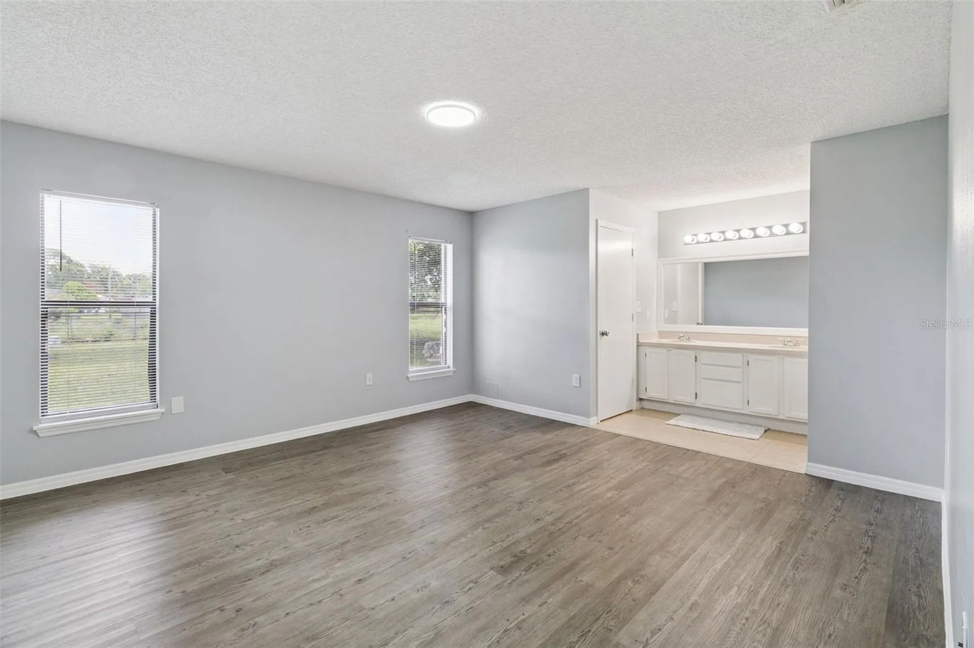 940 Forest Street NE Palm Bay FL 32907