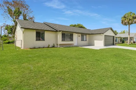 940 Forest Street NE Palm Bay FL 32907