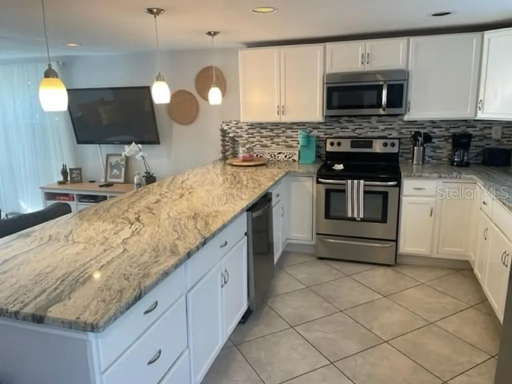 2765 61st Avenue N St Petersburg FL 33714