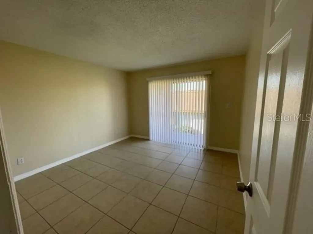 1813 Michigan Avenue Kissimmee FL 34744