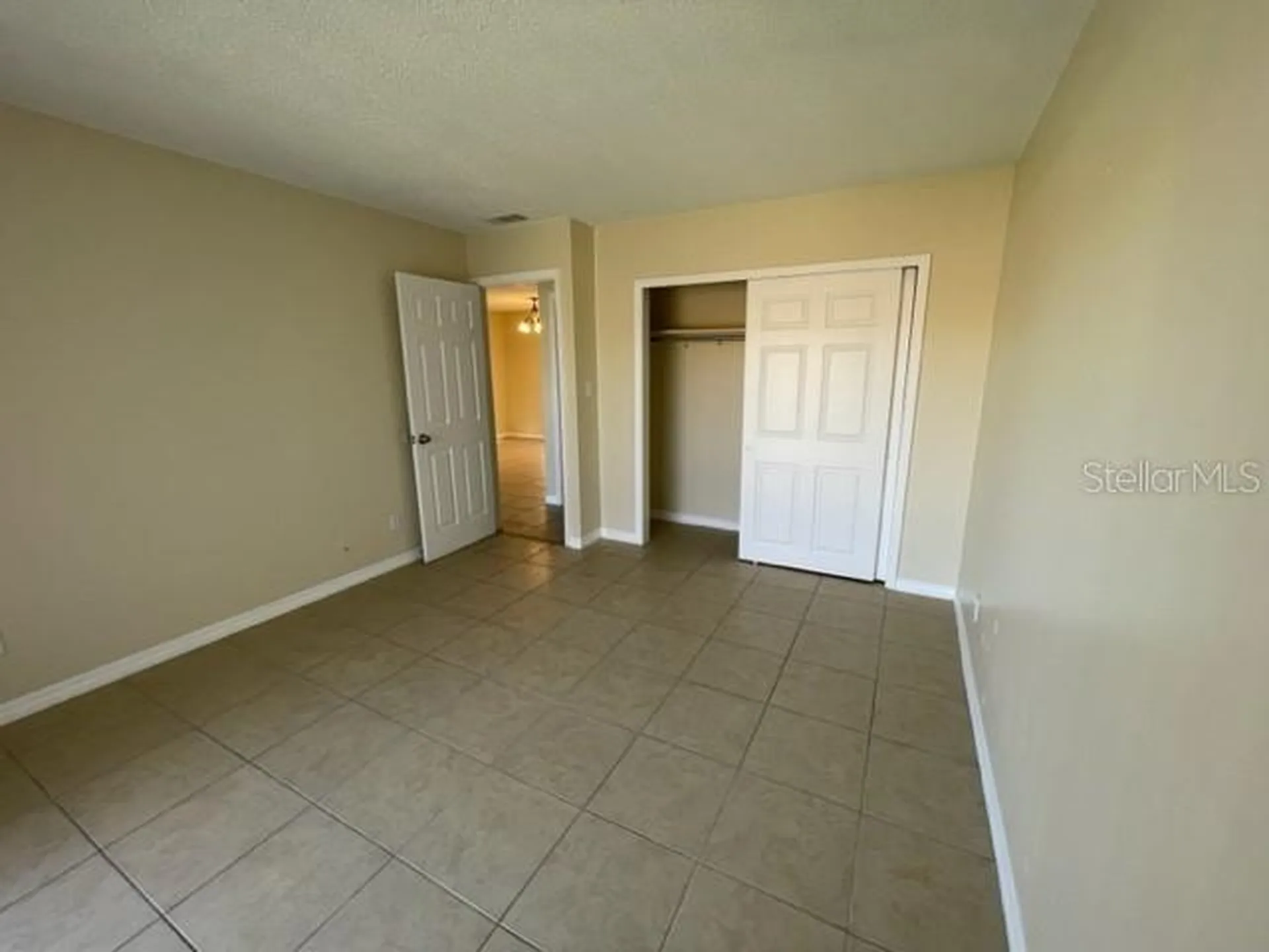 1813 Michigan Avenue Kissimmee FL 34744