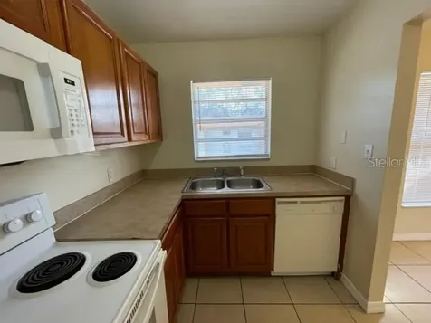 1813 Michigan Avenue Kissimmee FL 34744