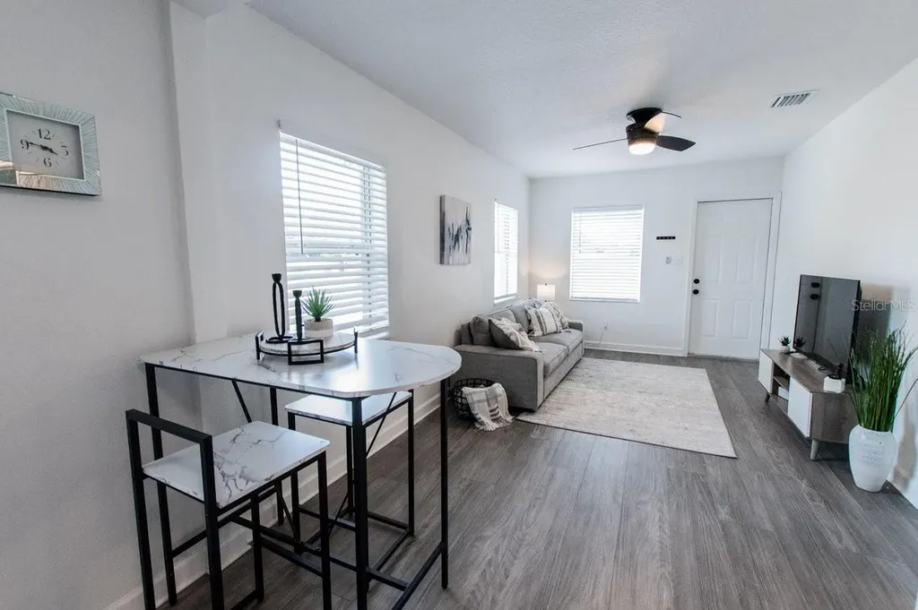 2510 16th Avenue N St Petersburg FL 33713