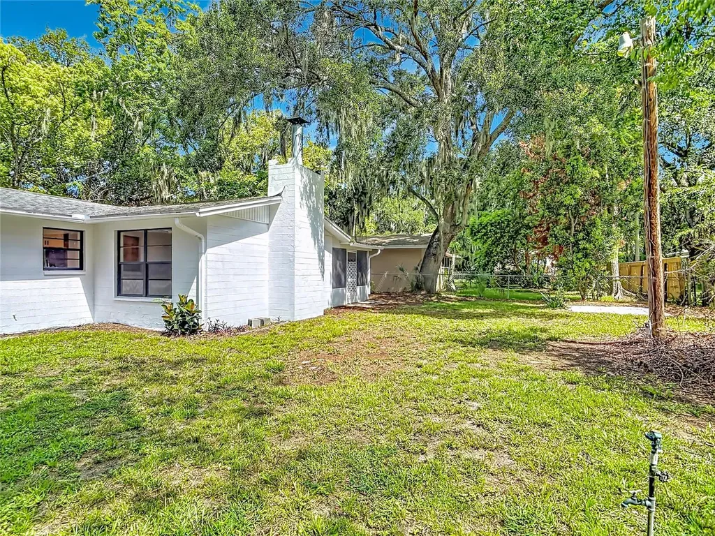 702 Avenue A Daytona Beach FL 32117
