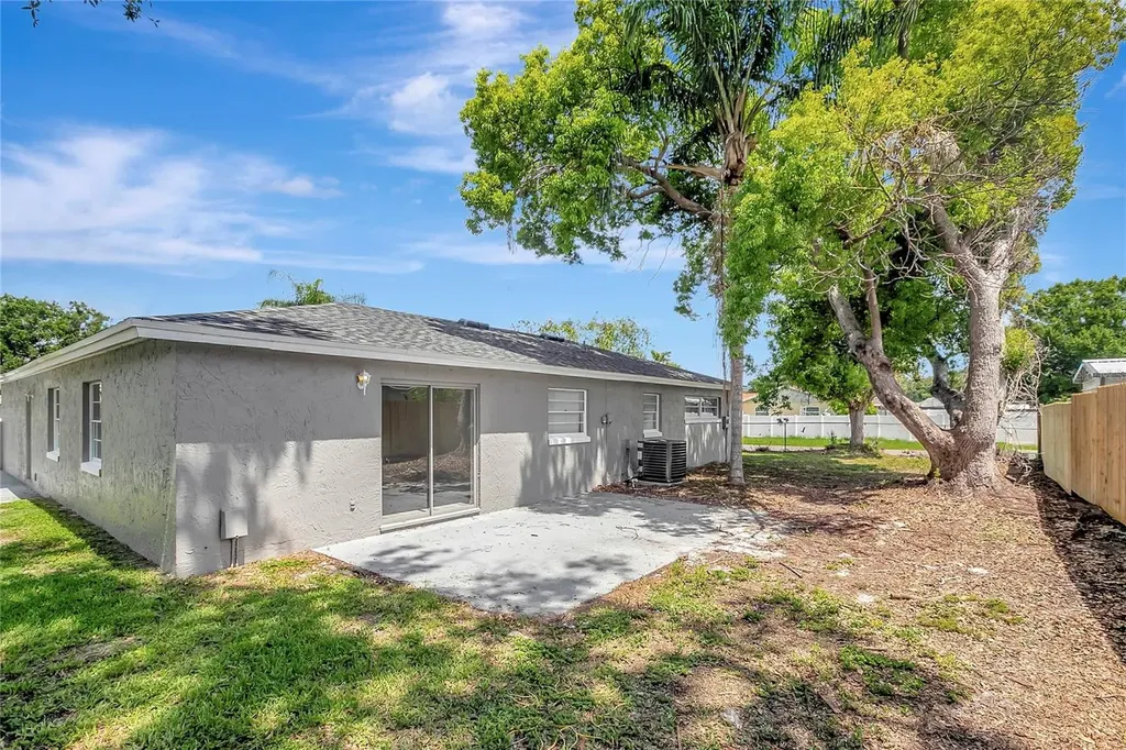 917 Winchester Court Brandon FL 33510