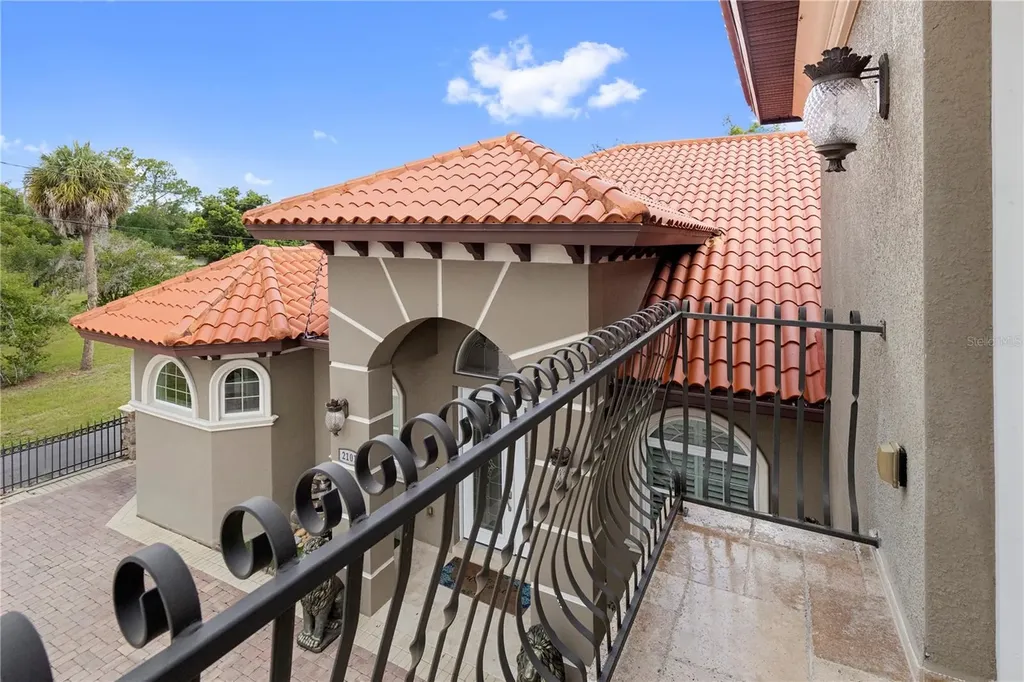 2101 W Bearss Avenue Tampa FL 33618