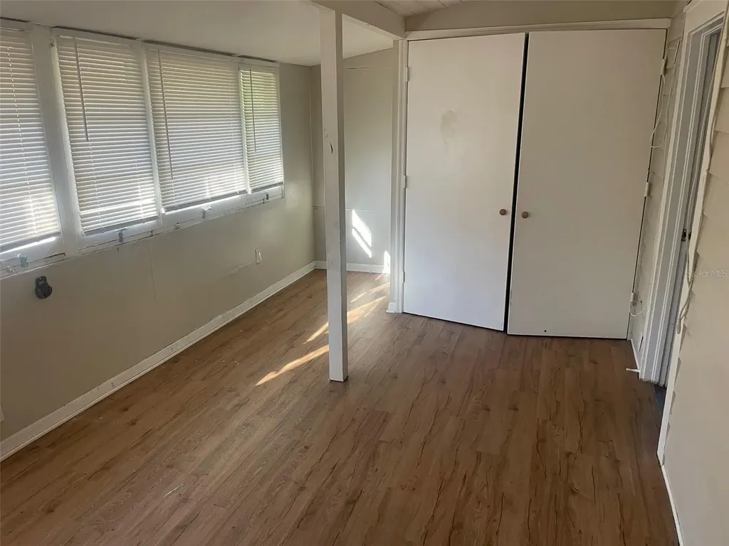 3944 14th Avenue S St Petersburg FL 33711