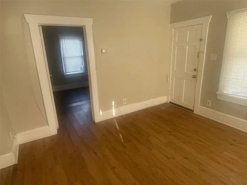 3944 14th Avenue S St Petersburg FL 33711