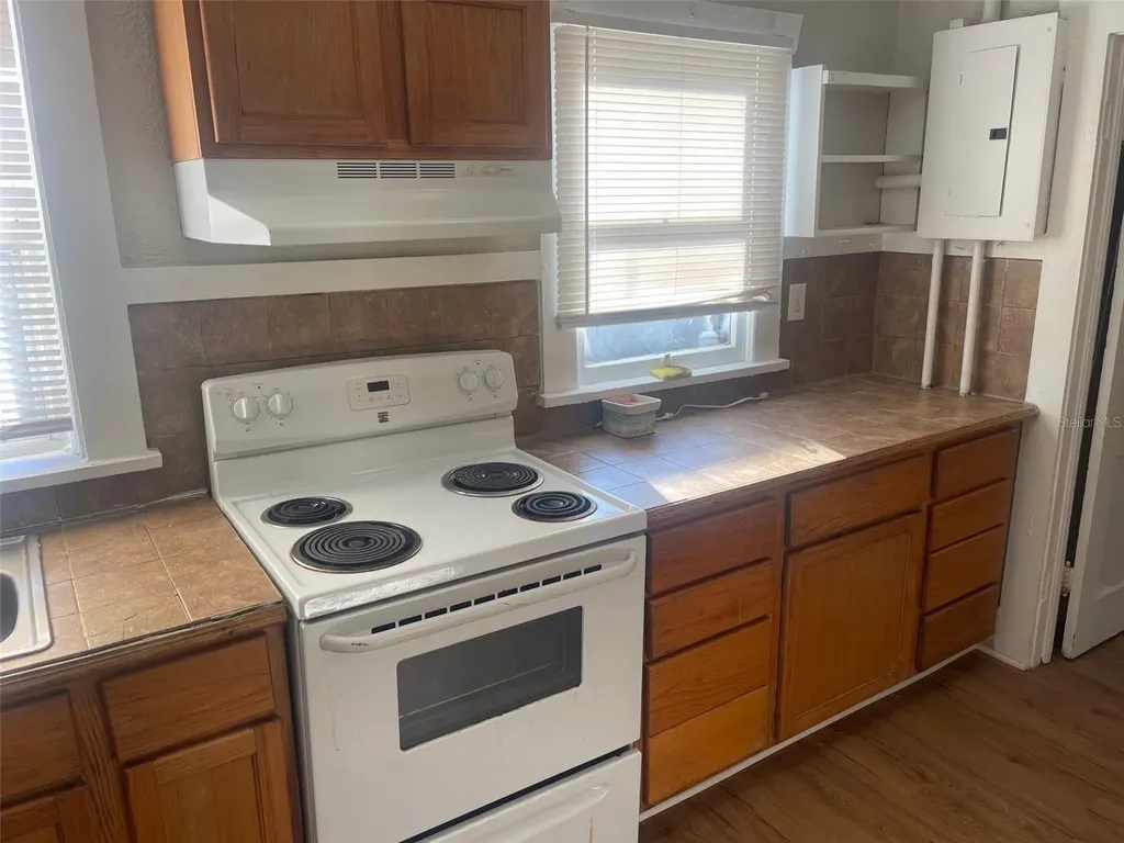 3944 14th Avenue S St Petersburg FL 33711