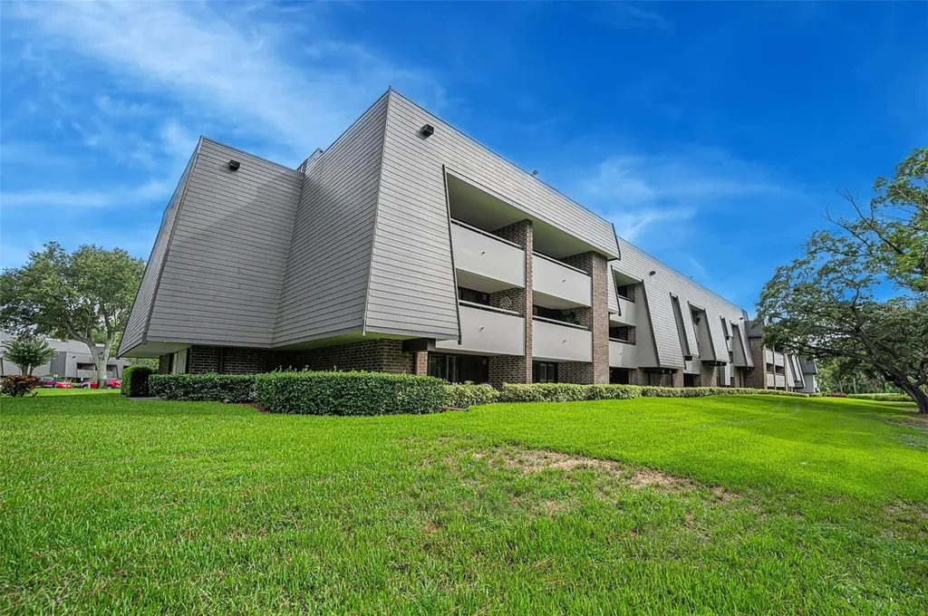 36750 Us Highway 19 N Palm Harbor FL 34684