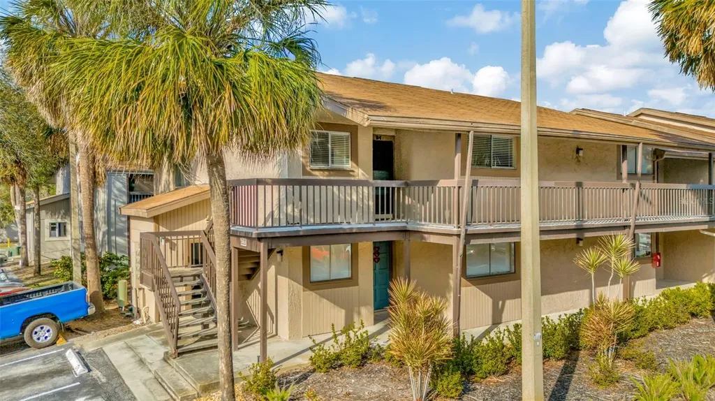 6320 Newtown Circle Tampa FL 33615