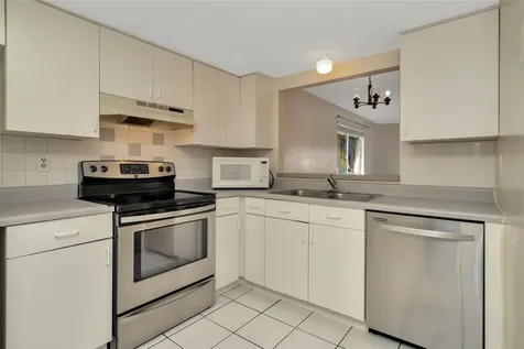 6320 Newtown Circle Tampa FL 33615