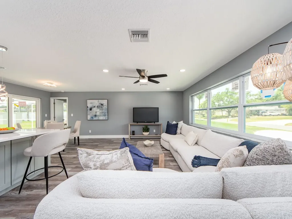 201 Harbor Bluff Drive Largo FL 33770