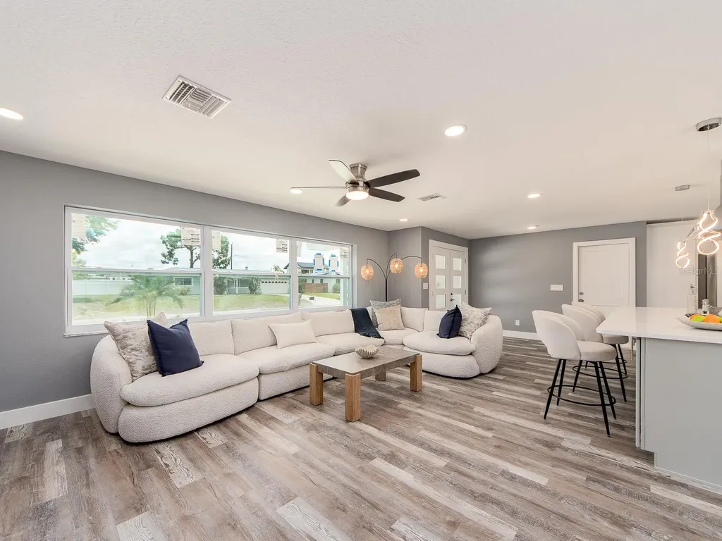 201 Harbor Bluff Drive Largo FL 33770