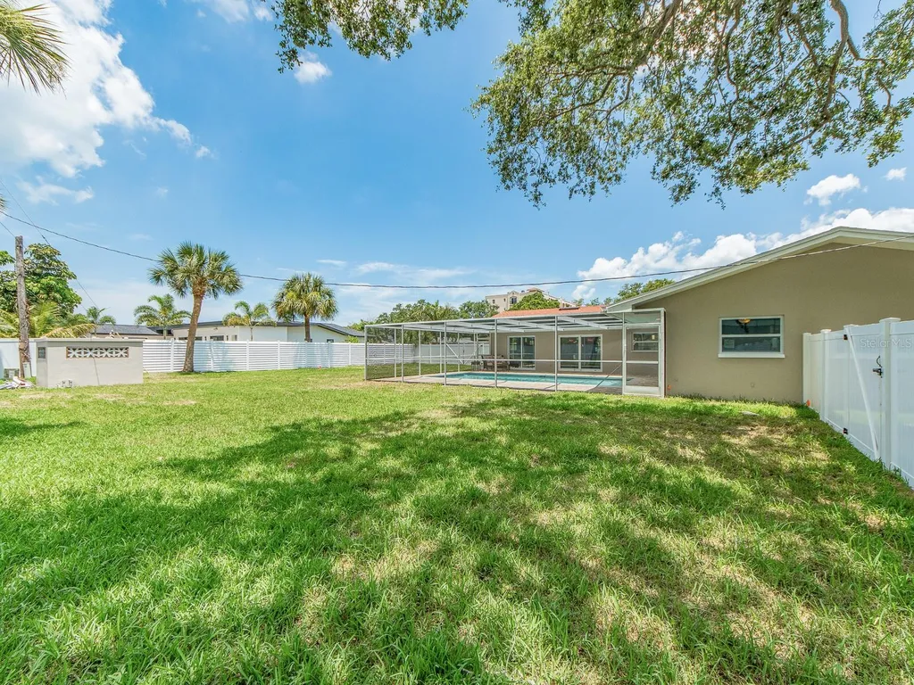 201 Harbor Bluff Drive Largo FL 33770