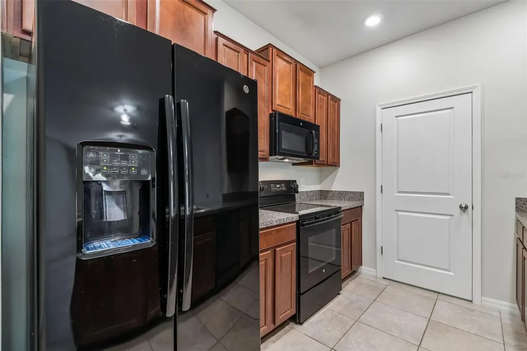 10687 Lake Montauk Drive Riverview FL 33578