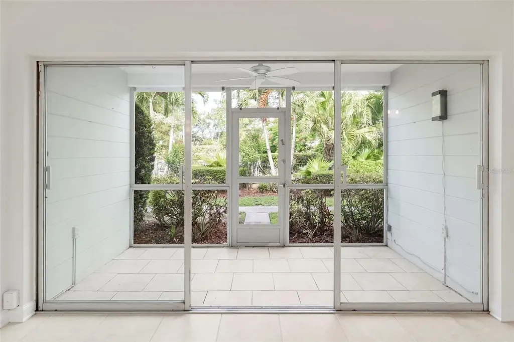 2155 Wood Street Sarasota FL 34237