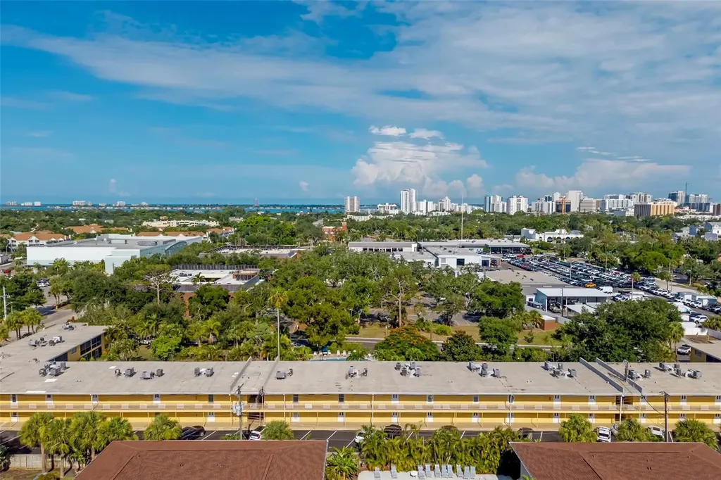 2155 Wood Street Sarasota FL 34237