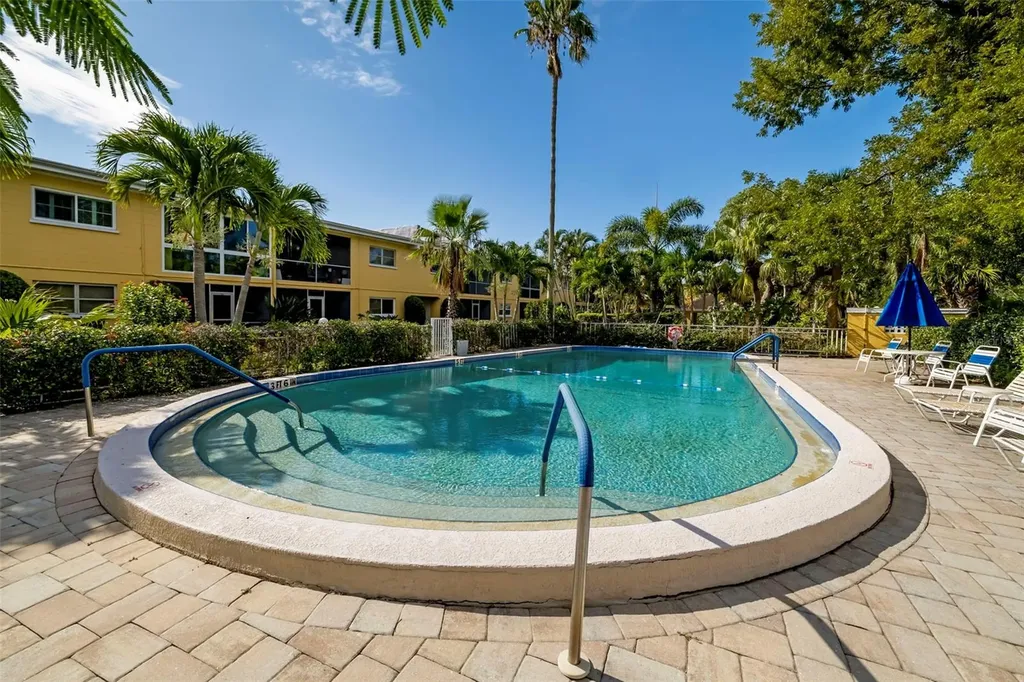 2155 Wood Street Sarasota FL 34237
