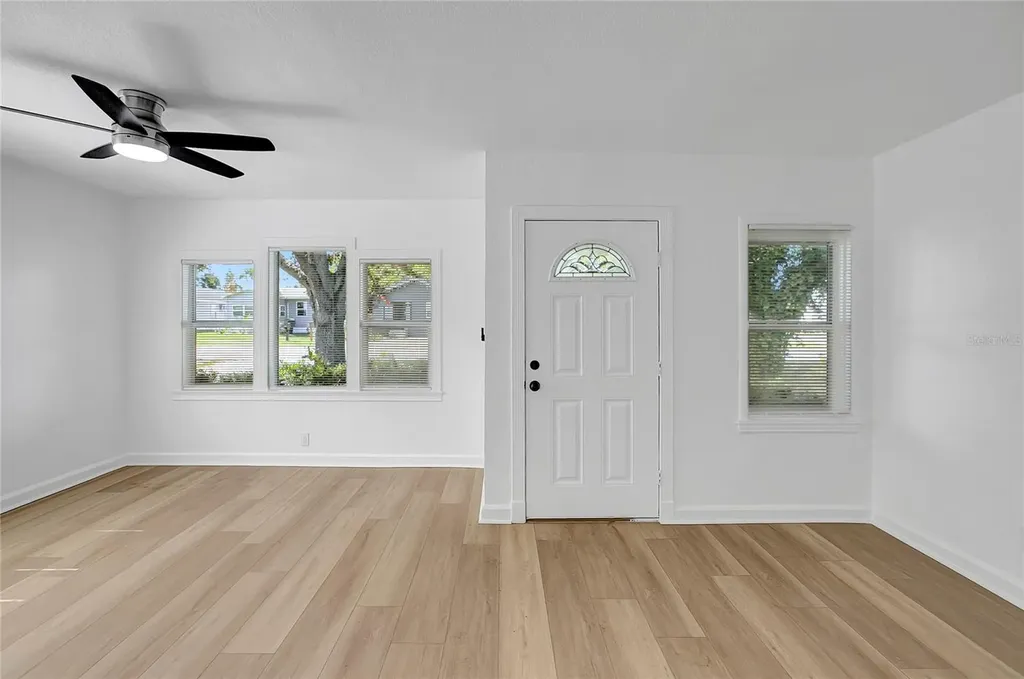 4355 58th Avenue N St Petersburg FL 33714