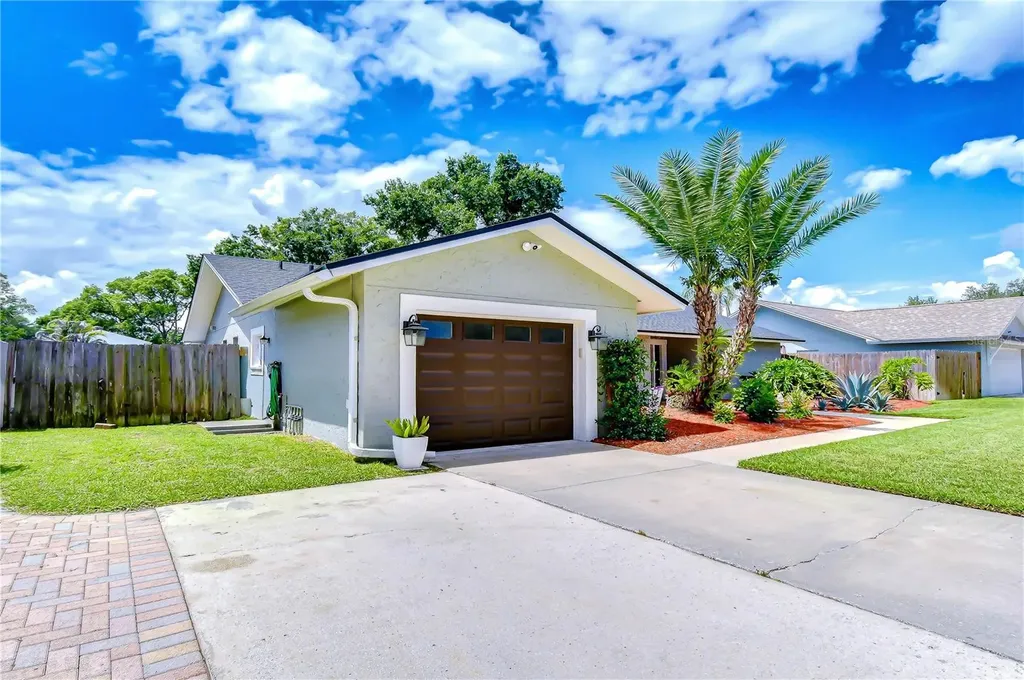 14305 Capitol Drive Tampa FL 33613
