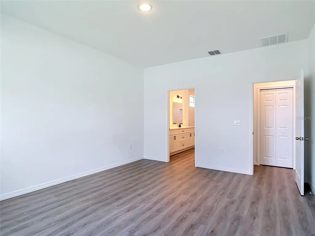 1081 Mccrory Street North Port FL 34286