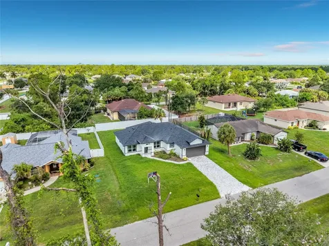 1081 Mccrory Street North Port FL 34286