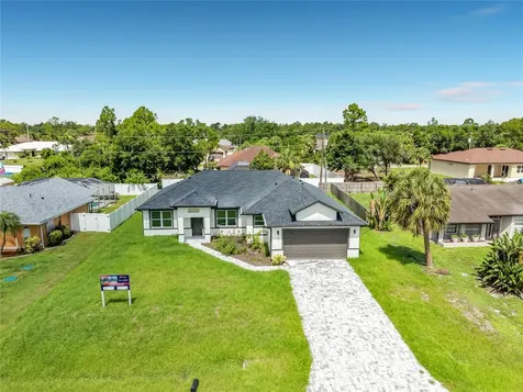 1081 Mccrory Street North Port FL 34286
