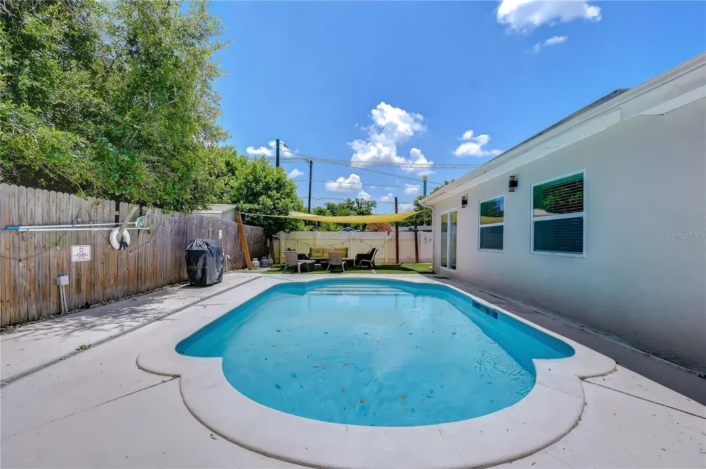 2714 E 98th Avenue Tampa FL 33612