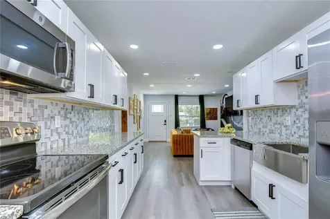 2714 E 98th Avenue Tampa FL 33612