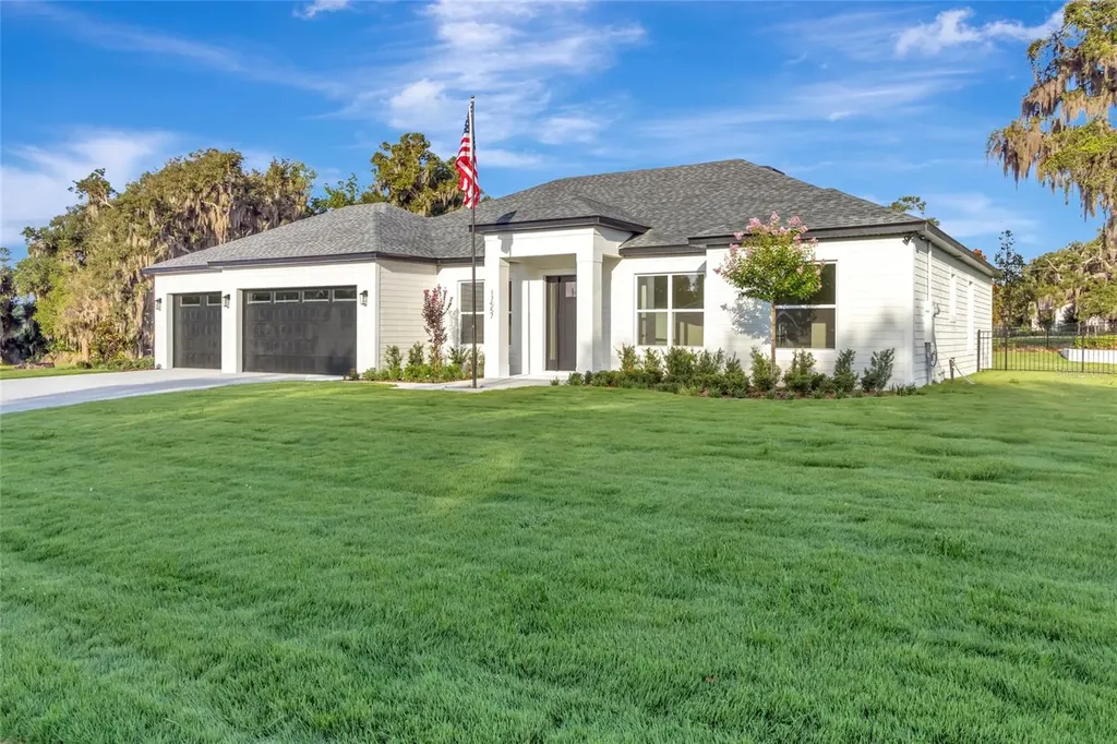 17557 Ninth Street Montverde FL 34756