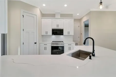 17557 Ninth Street Montverde FL 34756