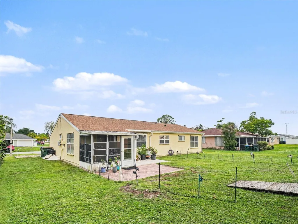 2473 Fairbrook Street North Port FL 34287