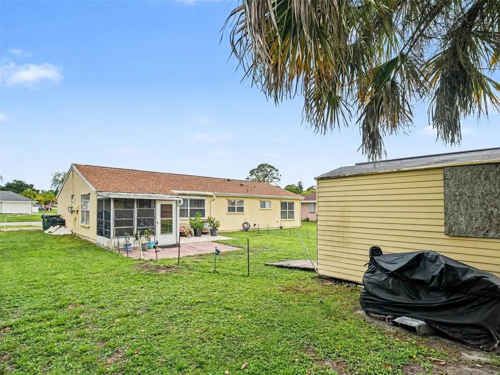 2473 Fairbrook Street North Port FL 34287