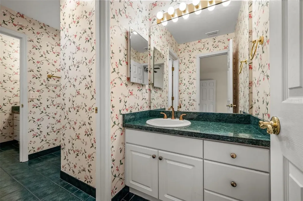 3627 NW 33rd Terrace Gainesville FL 32605