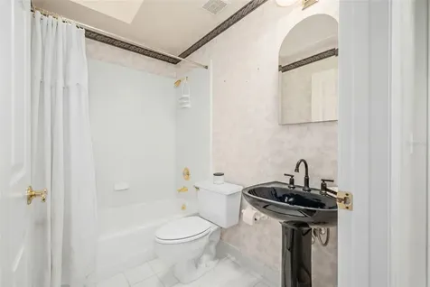 3627 NW 33rd Terrace Gainesville FL 32605