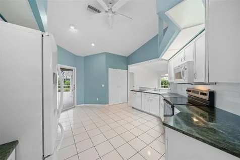 555 Park Estates Square Venice FL 34293