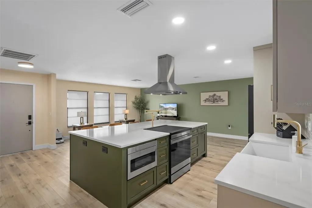 1861 Willow Oak Drive N Palm Harbor FL 34683